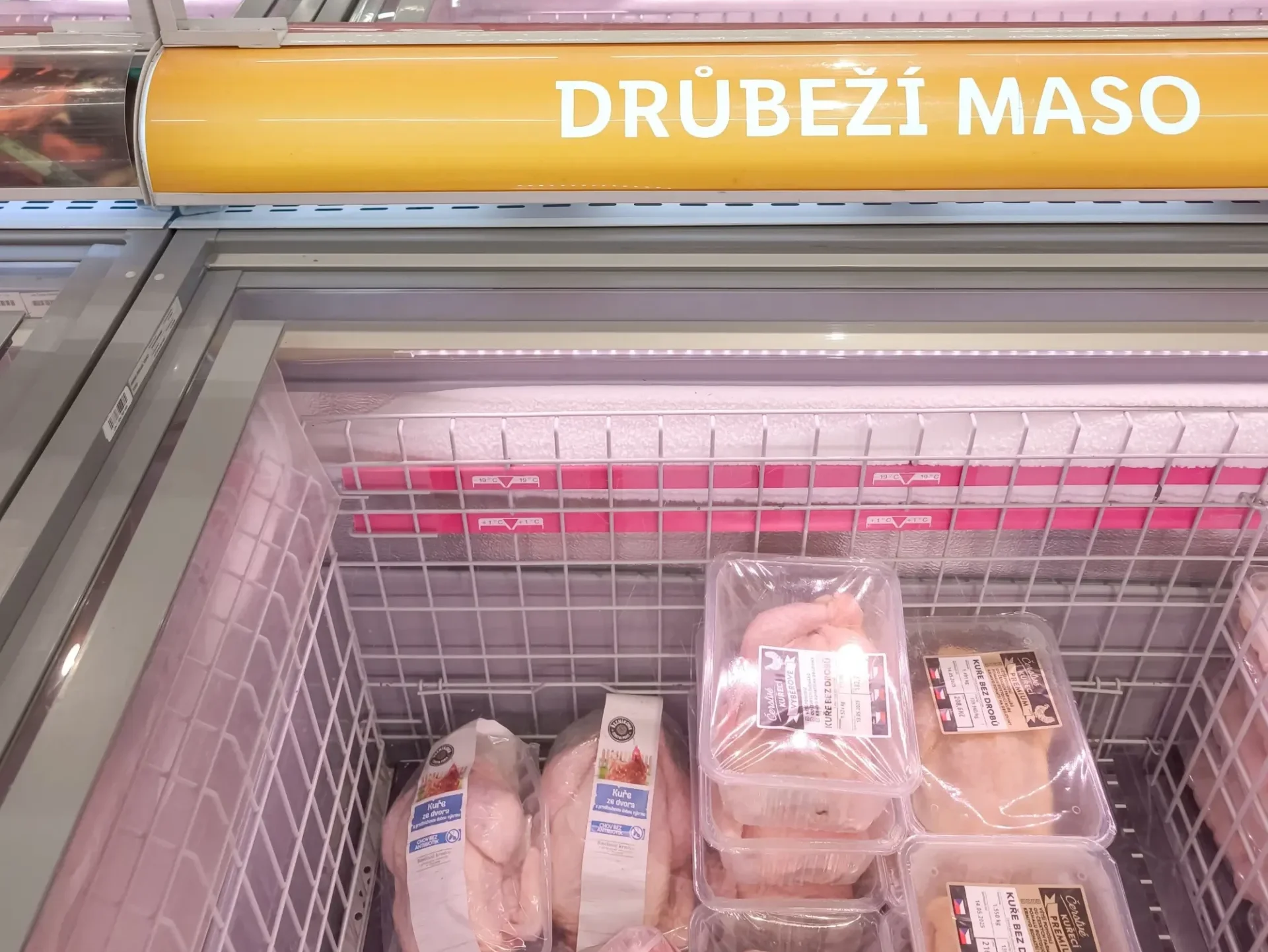 Z testů kvality potravních řetězců nejlépe vychází Lidl.
