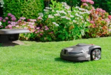 Robotická sekačka na trávník