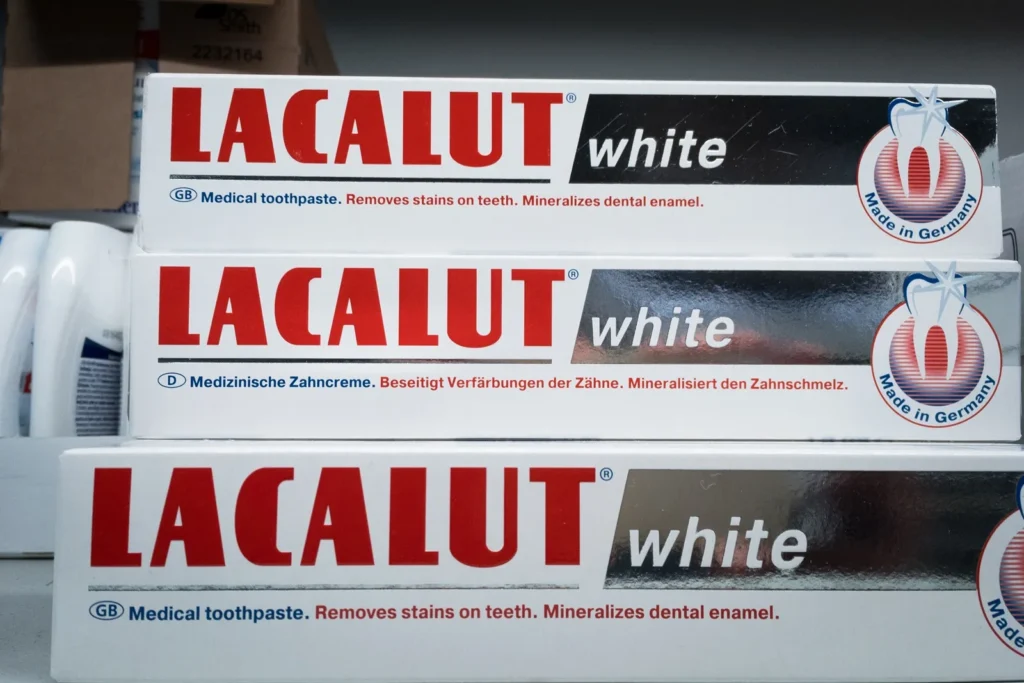 - ByznysDeník Zubní pasta Lacalut
