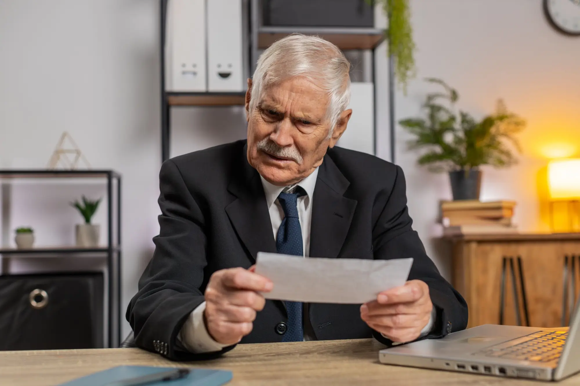 - ByznysDeník Muž má starosti