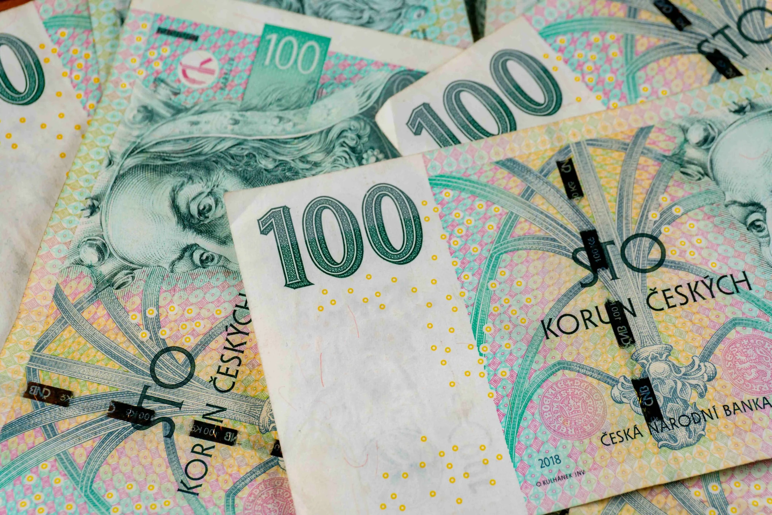 poházené stokoruny