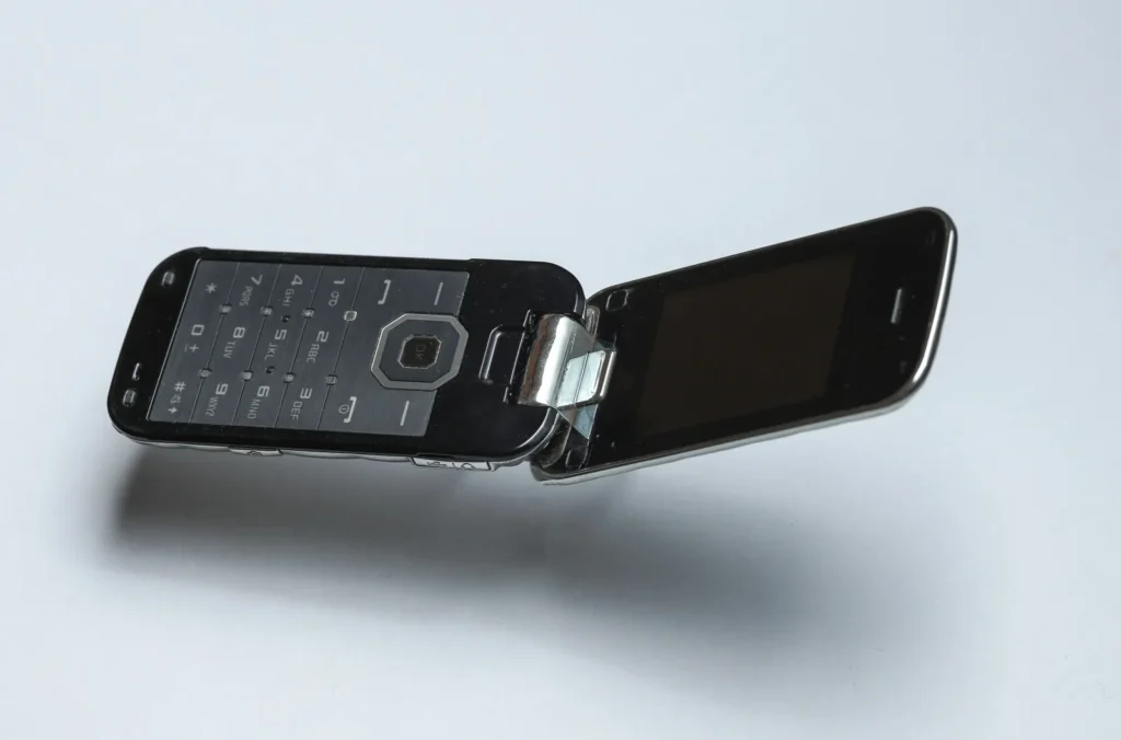 Mobilní telefon véčko