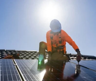 Pokud přemýšlíte nad fotovoltaikou, zvážit můžete také dotační programy Instalace fotovoltaiky