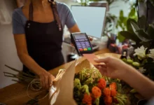 Plastové platební karty brzy skončí.