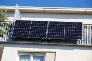 Pořídil jsem si na balkon fotovoltaiku. Byl to můj největší finanční přešlap v životě