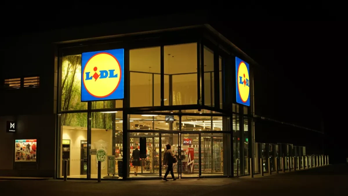 Lidl ve tmě