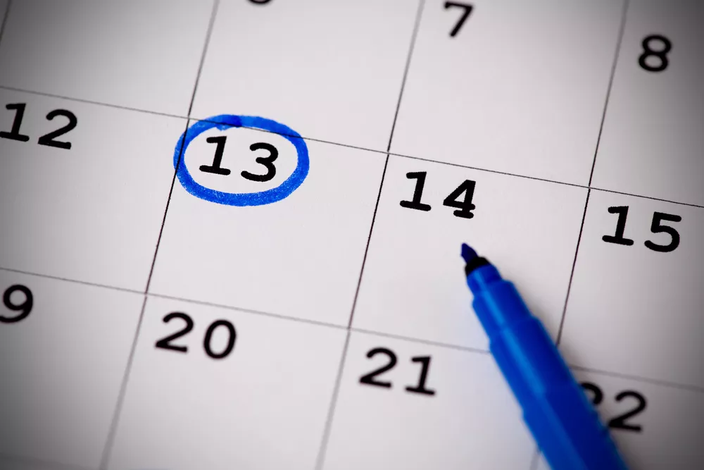 Lidstvu zbývá jeden rok: Renomovaný kybernetik Von Foerster stanovil konec civilizace na 13. listopadu 2026.