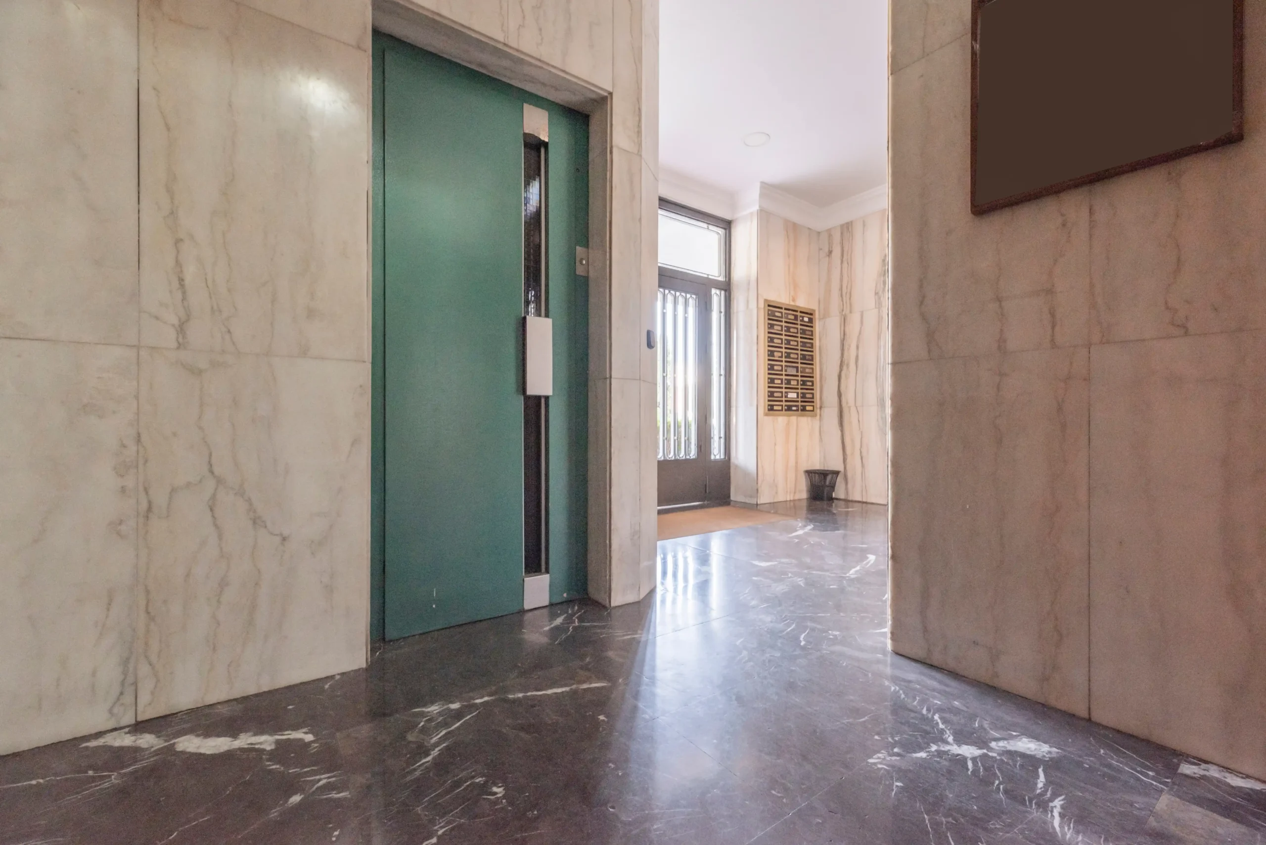 - ByznysDeník Bydlení