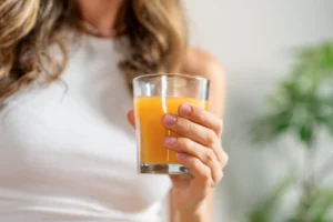 Otestovali jsme 100% pomerančové džusy v supermarketech. Etiketa lže jak když tiskne