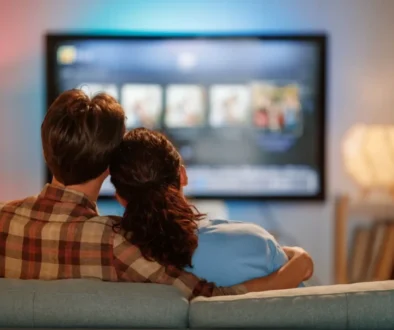 Internetová televize poskytuje desítky programů.