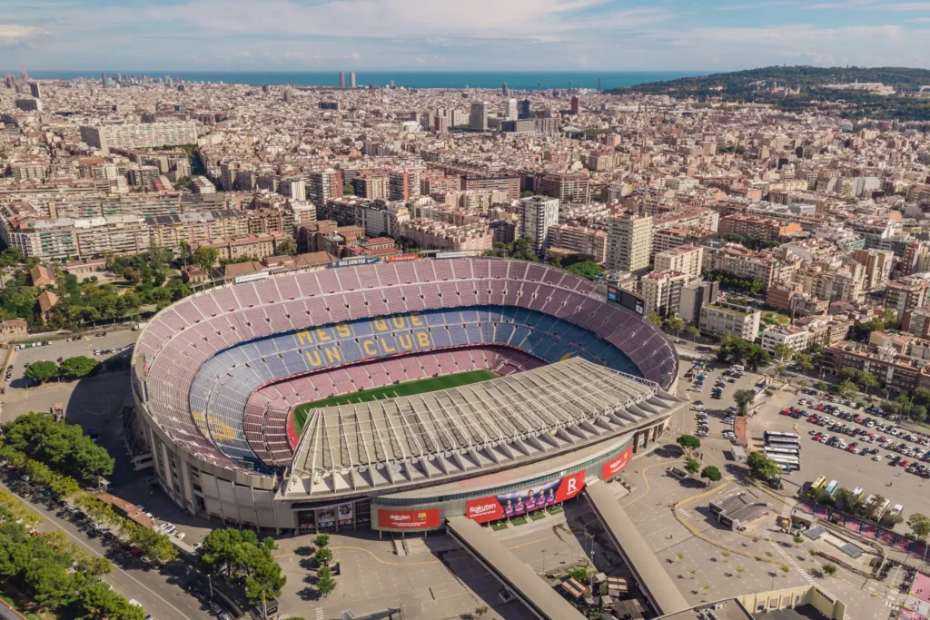 - ByznysDeník Camp Nou